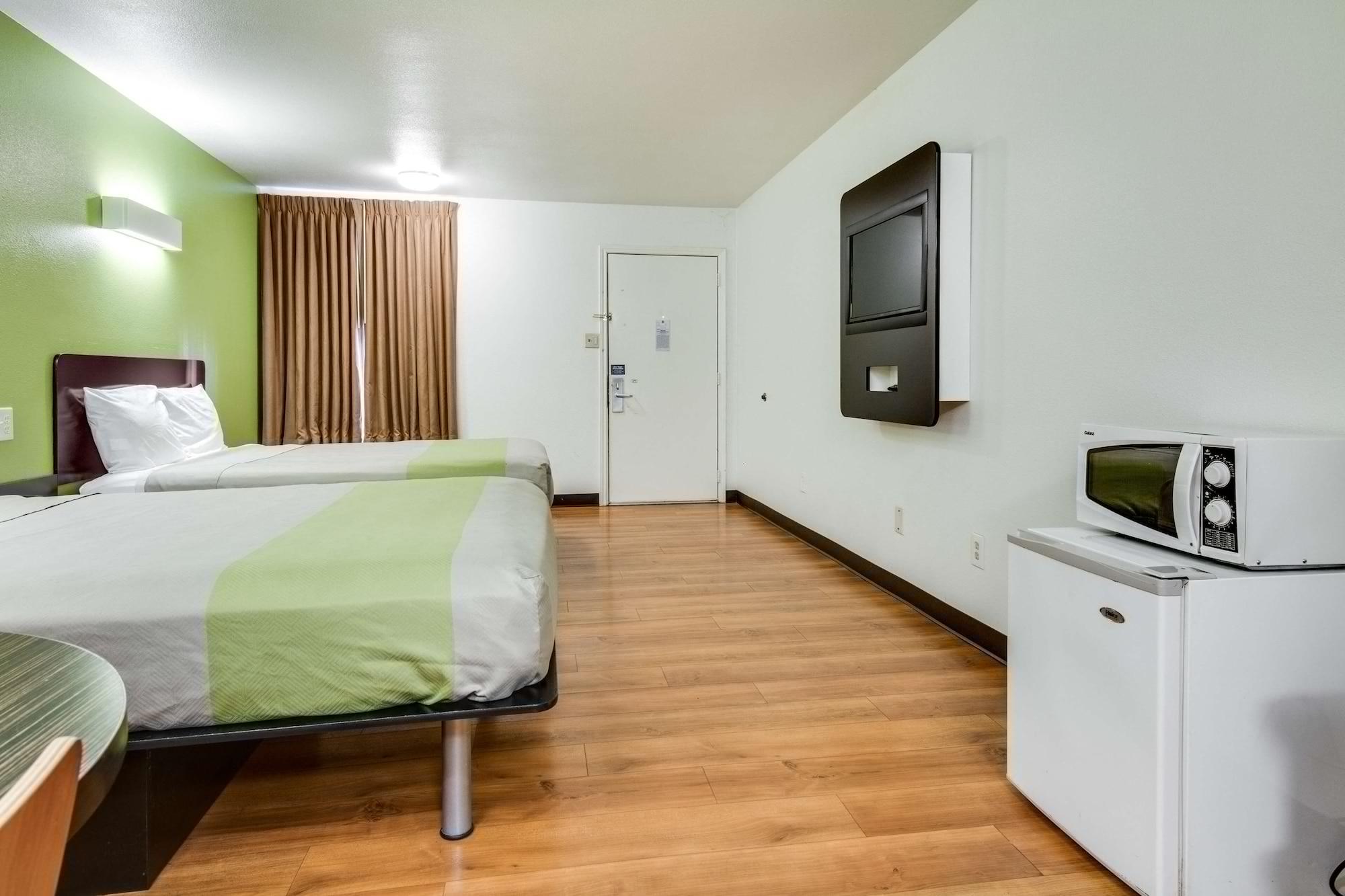 Motel 6-Longview, Tx - North Buitenkant foto